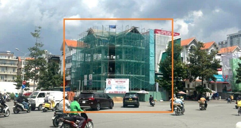 hinh anh toa nha cho thue goc nguyen thi thap hoang trong mau quan 7 810x430 - Giá cho thuê tòa nhà văn phòng góc đường Nguyễn Thị Thập - Hoàng Trọng Mậu Quận 7 T11/2024