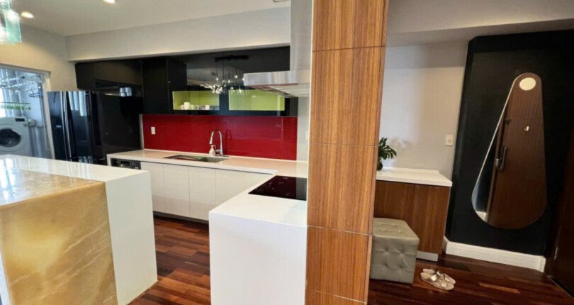 khong gian bep rong rai 4 810x430 - Giá cho thuê căn hộ 3 phòng ngủ block C view sông chung cư Riverpark Residence Quận 7