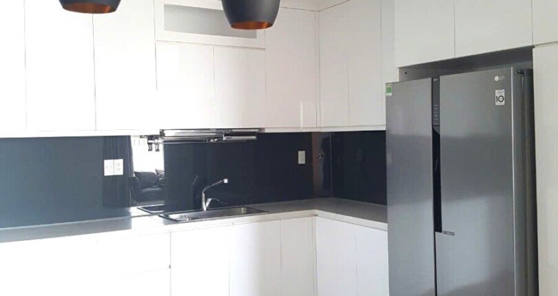 khong gian bep rong rai 5 810x430 - Giá mua bán căn hộ 3 phòng ngủ block B chung cư Star Hill Quận 7 T11/2024