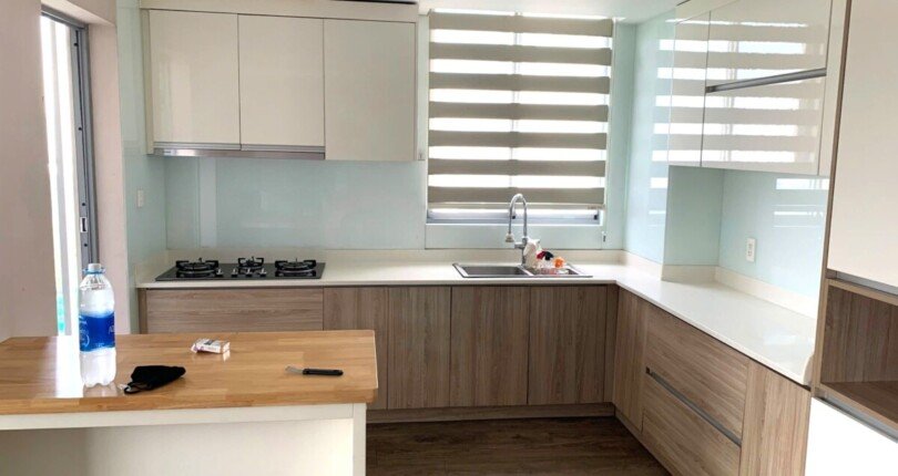 khong gian bep rong rai 8 810x430 - Giá mua bán căn hộ 3 phòng ngủ số 04 block C Chung cư Green Valley Phú Mỹ Hưng Quận 7 T11/2024