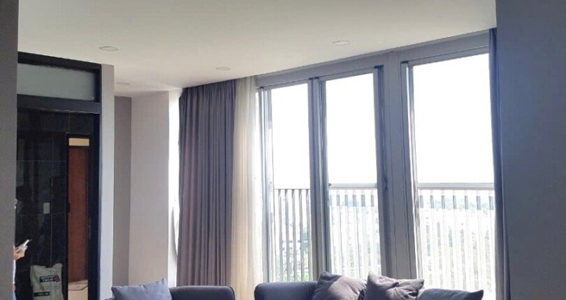 khong gian phong khach 810x430 - Giá mua bán căn hộ 3 phòng ngủ block B chung cư Star Hill Quận 7 T11/2024