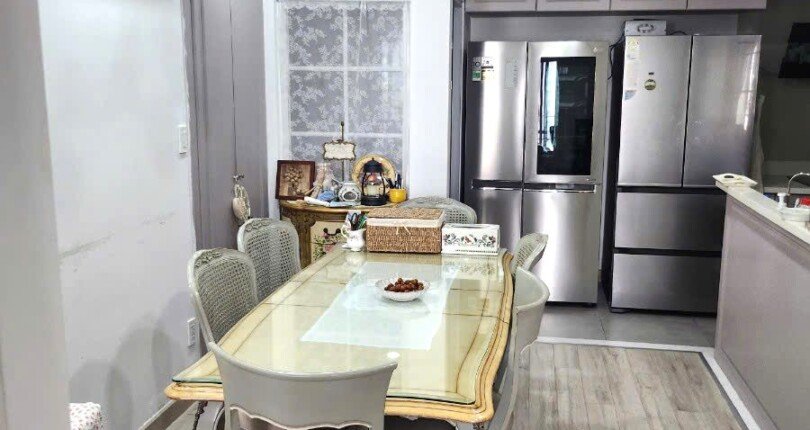 phong an va bep can ho ban 810x430 - Giá mua bán căn hộ 3pn, 133m2, block B lầu cao, view sông, chung cư Scenic Valley 1