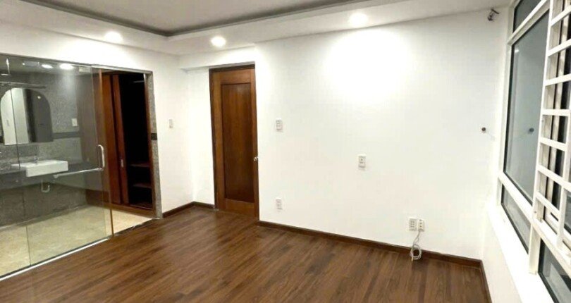 phong ngu can ho ban 3 810x430 - Giá mua bán căn hộ Duplex 3 phòng ngủ Block C Chung cư Phú Hoàng Anh Nhà Bè T11/2024