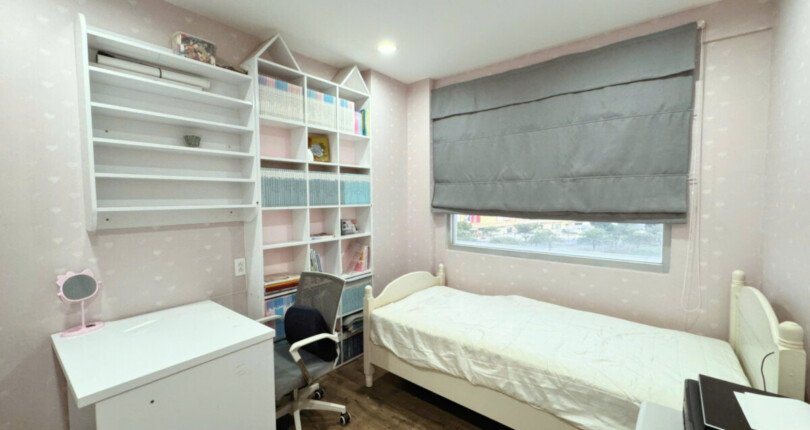 phong ngu nho can ho ban 1 810x430 - Bán căn hộ 03pn, 97m2, chung cư Scenic Valley 2, đầy đủ nội thất , giá 6.9 tỷ, xem nhà dễ.