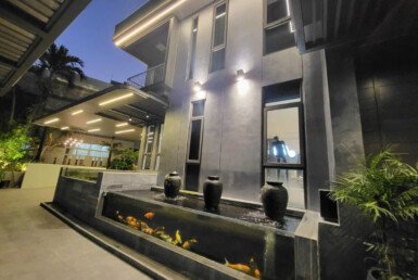 san-vuon-ben-hong-biet-thu-ban