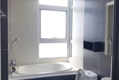 toilet-co-bon-tam-nam