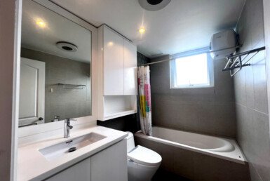 toilet-co-bon-tam-nam