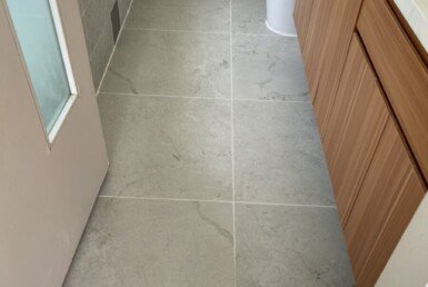 toilet-trong-can-ho-ban