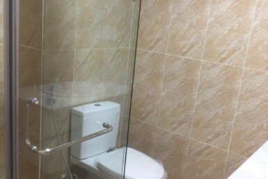 tollet-can-ho-cho-thue