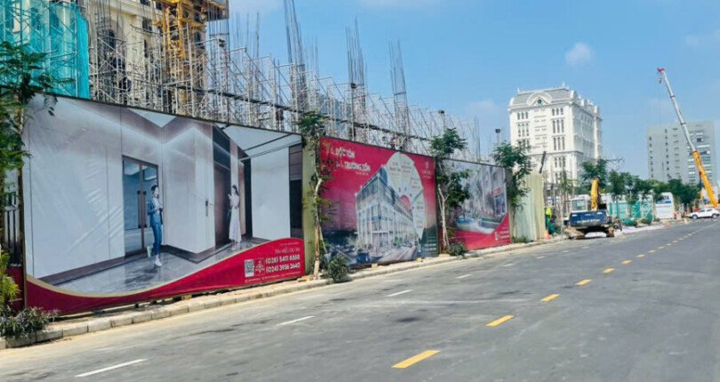 vi tri nha ban mat duong d bac quan 7 810x430 - Giá mua bán nhà phố nguyên căn số 16 kdc Phú Mỹ Hưng L'Arcade Quận 7 T11/2024