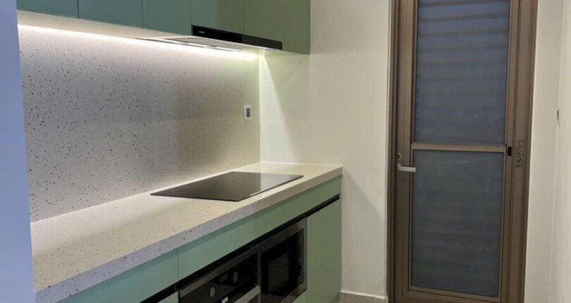 z5991324676887 518a1afbe1ecbd6571a88fee0918af59 810x430 - Bán căn hộ Midtown M8 Phú Mỹ Hưng 81m 2 phòng giá 8.2 tỷ