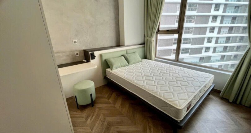 z5991324700982 b4bb3394c64f99778f3d06162e77f7fe 810x430 - Bán căn hộ Midtown M8 Phú Mỹ Hưng 81m 2 phòng giá 8.2 tỷ