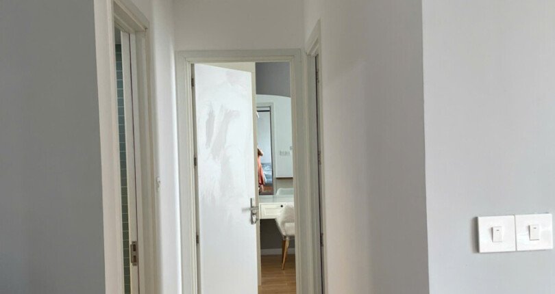 z5992798141505 6f042248318123966ec21729849c9959 810x430 - Cho thuê căn hộ MIDTOWN M8 80m Full nội thất giá 27 triệu