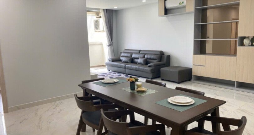 z6001259110540 82cbd882f2ed543a2847301a8f05757b 810x430 - Bán Midtown M6 Phú Mỹ Hưng 120m 3 phòng, có ô xe hầm