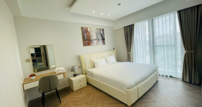 z6005302452607 71a266e57862ca376e6f19affb92debd 810x430 - Cho thuê Midtown M8 tầng 10 126m 3 phòng full nội thất