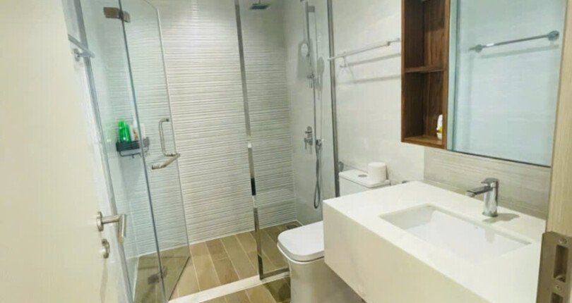 z6005302460940 5ede80ce179a3ad8e3ed55f4904b7a73 810x430 - Cho thuê Midtown M8 tầng 10 126m 3 phòng full nội thất