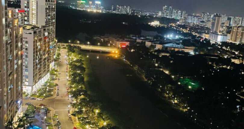 z6005303530687 5b9fbe307a7ec33d9e339818f38ea9ab 810x430 - Cho thuê căn hộ Midtown M8 130m 3 phòng full nội thất