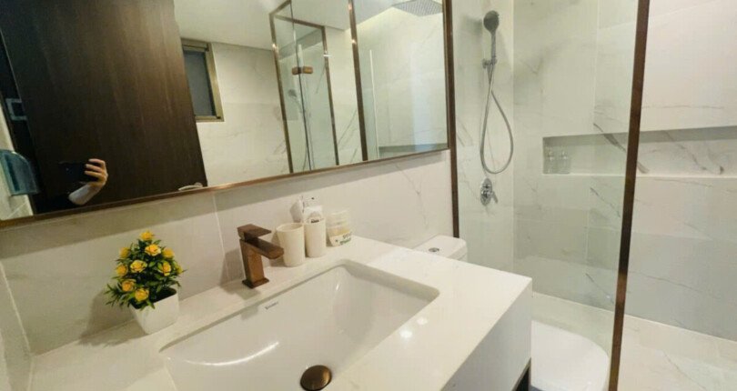 z6005303587828 d508e01826f3611ee97f0b83ec96cbdc 810x430 - Cho thuê căn hộ Midtown M8 130m 3 phòng full nội thất