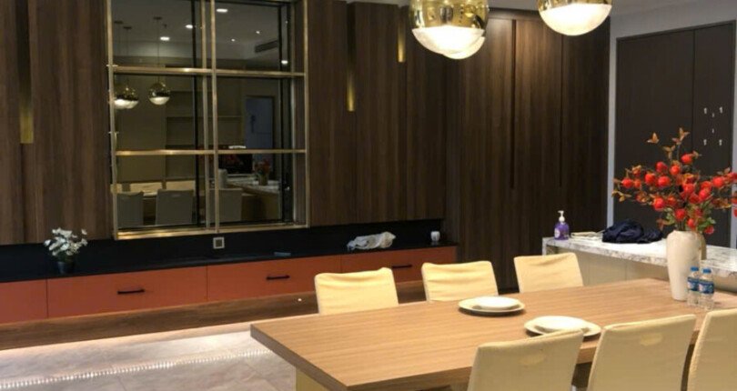 z6005303595307 c18bf4126b36941ef196c4c0138474b4 810x430 - Cho thuê căn hộ Midtown M8 130m 3 phòng full nội thất