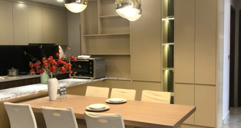 z6005303617576 dc709366e0b4e9b2622c8913e34d73fd 810x430 - Cho thuê căn hộ Midtown M8 130m 3 phòng full nội thất