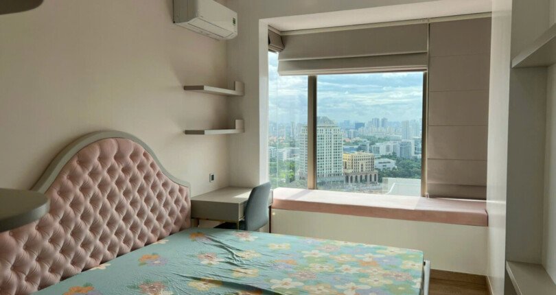 z6005308591359 a53df4e0cb55bcfa831f2cb2cb14ed2d 810x430 - Cho thuê MIDTOWN M8 128m 3 phòng full nội thất giá 2300usd/th