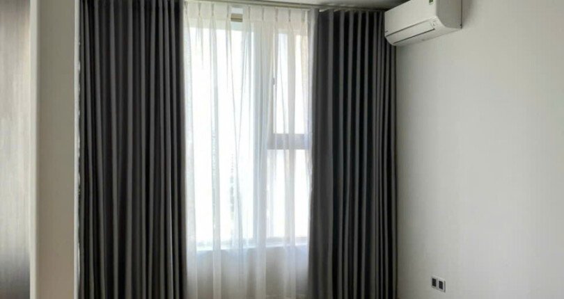 z6005309579152 37333e984aeedeb96b2ecaa014e45ac5 810x430 - Cho thuê căn hộ Midtown M8 tầng 14 3 phòng full đồ giá 2700$/tháng