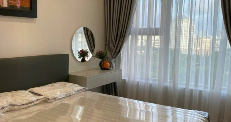 z6005309585953 28d1157d822e66d348861c288ee35686 810x430 - Cho thuê căn hộ Midtown M8 tầng 14 3 phòng full đồ giá 2700$/tháng