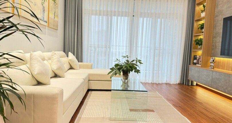 z6011910551574 dabb490c5f5e2eca3f135acaff216236 810x430 - Cho thuê căn hộ Riverside Rensidence tầng 9 dt 98m 3 phòng giá 30tr/th