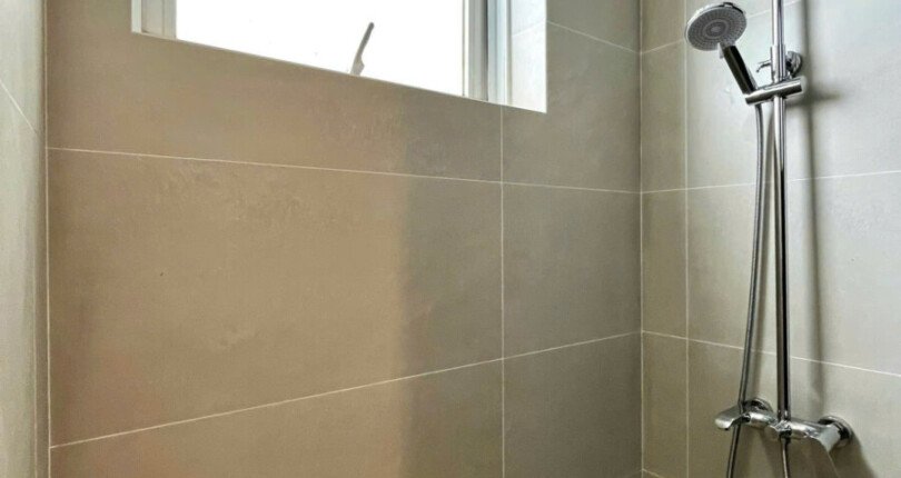 z6011910581029 f96fefb862595a4ac7564a95046d722b 810x430 - Cho thuê căn hộ Riverside Rensidence tầng 9 dt 98m 3 phòng giá 30tr/th