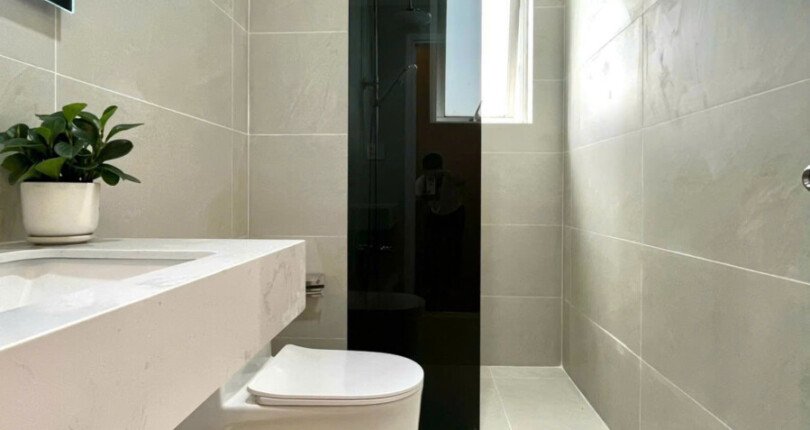 z6011910626702 490b9b9f808399ef9550e584d6662efc 810x430 - Cho thuê căn hộ Riverside Rensidence tầng 9 dt 98m 3 phòng giá 30tr/th