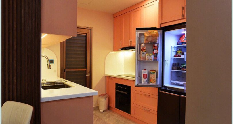 z6020380825847 7c4b3f9344325df9adb826ad2284e0c1 810x430 - Cho Thuê Midtown M8 Tầng 22 88m 2 phòng giá 1300usd/th