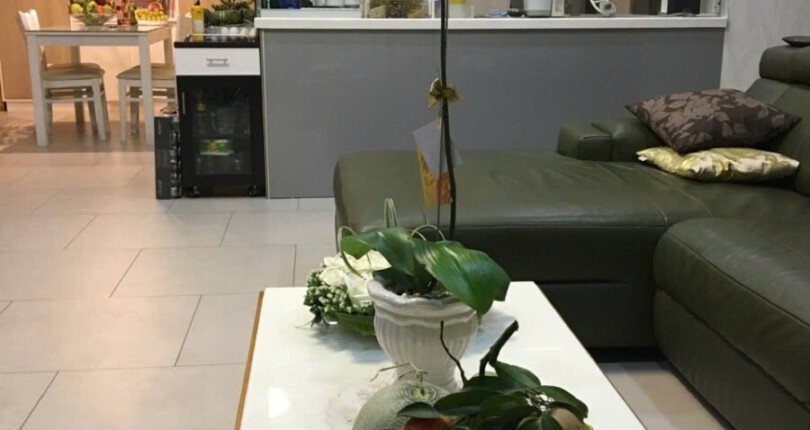 z6024342676428 10c84d2eb37583b3b6a8d095db32da02 810x430 - Cần bán căn hộ RIVIERA POINT 99m 2 phòng, đã có sổ giá 6,3 tỷ