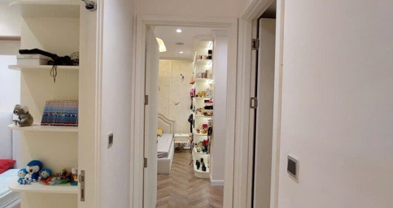 z6027709843918 af4c46e47fcf065df2fe4937ec6968fa 810x430 - Bán căn hộ MIDTOWN M8 tầng 12 dt 123m 3pn giá 14,5 tỷ