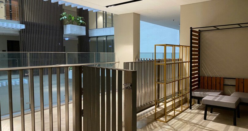 z6031282526246 6857ca936d59a58628434622ecc7ad78 810x430 - Bán căn hộ Midtown M5 tầng 2 dt 102m 2pn bán giá 8,7 tỷ