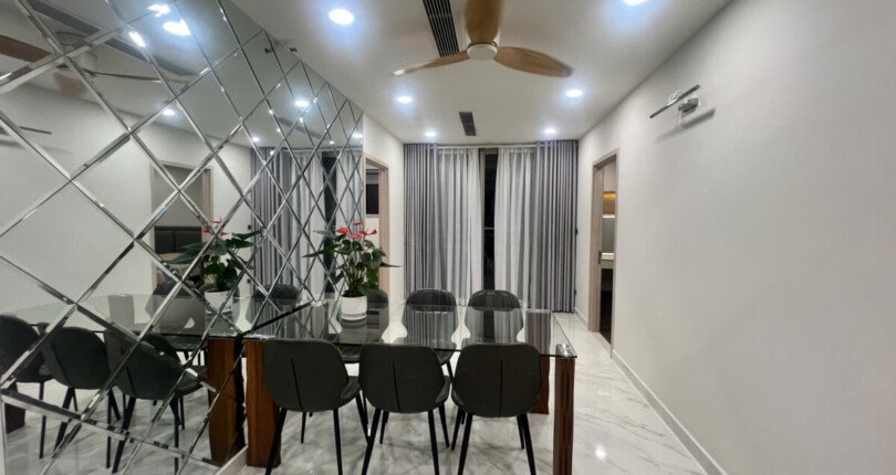 z6043617419073 e7f9646f244f06770c636f62e85e693f 810x430 - Bán căn hộ Midtown M6 tầng 10 127m 3 phòng view biệt thự