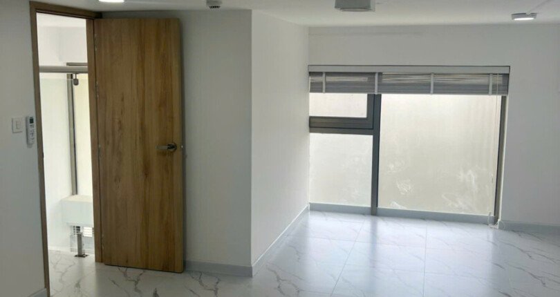 z6043619978900 4e900aea935e42762ec9b14a6f3dc969 810x430 - Bán căn Shop MIDTOWN M7 Phú Mỹ Hưng Quận 7