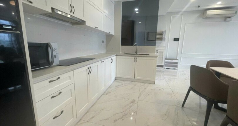 z6047663987189 462795ebc4ad297666a40ab54e3451b9 810x430 - Cho thuê chung cư Midtown M5 Tầng 12 135m 3 phòng giá 1700$