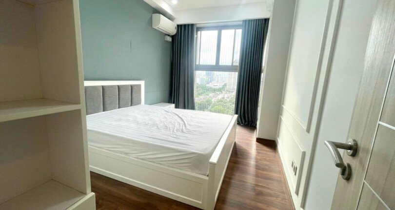 z6047664004255 47841b54d2068a1ac0d4c09bb5be332f 810x430 - Cho thuê chung cư Midtown M5 Tầng 12 135m 3 phòng giá 1700$