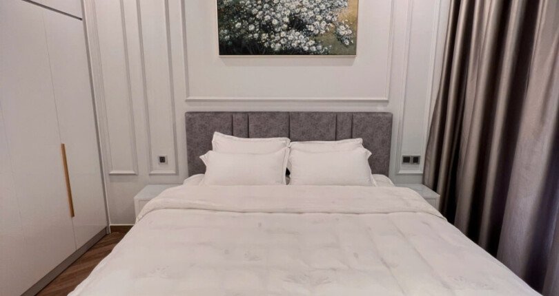 z6060824273799 10b59ba52ed2cbbf2ad1262a14a59def 810x430 - Cho Thuê Midtown M8 Tầng 6, dt 81m 2 phòng, full nội thất giá 1400usd/tháng