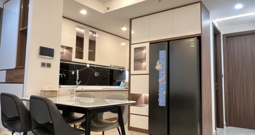 z6060824298295 e82aa3fb45a45a6f37c8b210fd6c1f6f 810x430 - Cho Thuê Midtown M8 Tầng 6, dt 81m 2 phòng, full nội thất giá 1400usd/tháng