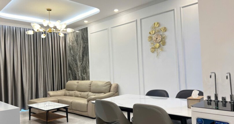 z6060824313966 c7d0249a4ace782cf28d1c0a63a394cd 810x430 - Cho Thuê Midtown M8 Tầng 6, dt 81m 2 phòng, full nội thất giá 1400usd/tháng