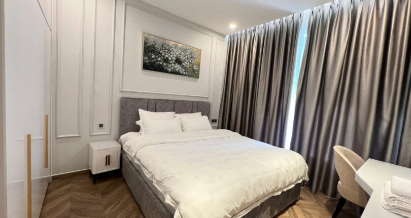 z6060824318267 6abc259a924189db0a8b9330a26d0c62 810x430 - Cho Thuê Midtown M8 Tầng 6, dt 81m 2 phòng, full nội thất giá 1400usd/tháng