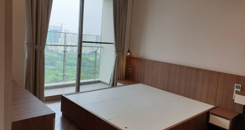 z6060824823505 e31bbe50d9392cbed51ec7fd07b5533b 810x430 - Bán Midtown M5 PMH Q7 Tầng 11 135m 3 phòng view sông giá 12 tỷ