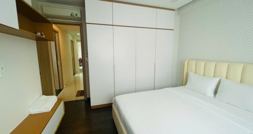 z6060828067771 c044397e3f8d92c12d188a0bcf146805 810x430 - Cho Thuê Hưng Phúc Tầng 5 dt 110m 3 phòng full nội thất giá 32 triệu