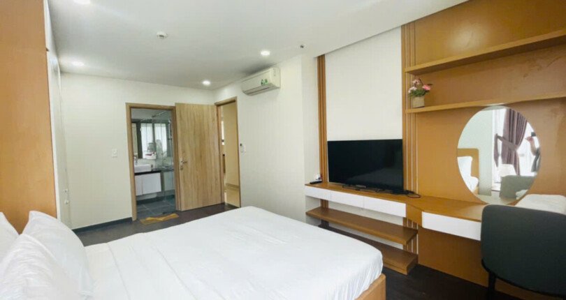 z6060828085012 7a38494c8aa4c57aa49d52e9900a7b37 810x430 - Cho Thuê Hưng Phúc Tầng 5 dt 110m 3 phòng full nội thất giá 32 triệu