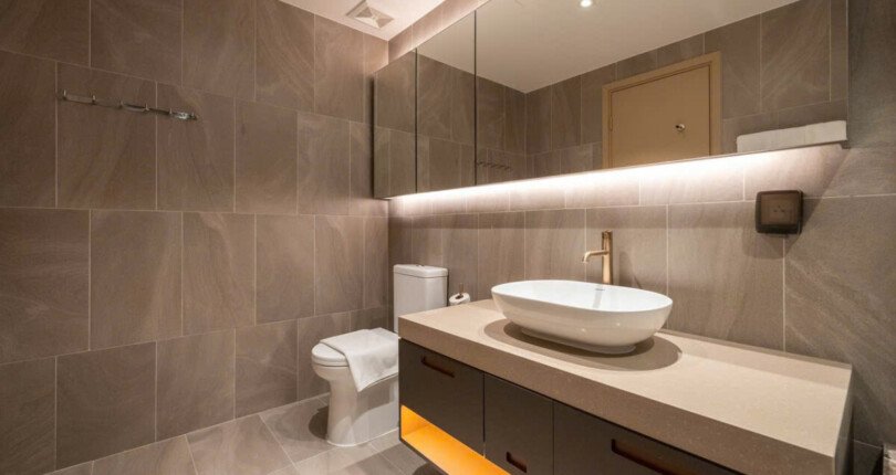 z6060830077122 d8fd89d7f5b563ce534a3a62dd41867f 810x430 - Cho thuê căn hộ Antonia Tầng 19 124m 3 phòng giá 2300usd/tháng