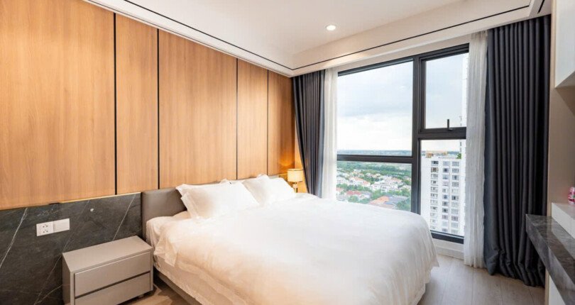 z6060830132711 58cb6607b9334c7c54f4eb3e7dfa7c76 810x430 - Cho thuê căn hộ Antonia Tầng 19 124m 3 phòng giá 2300usd/tháng