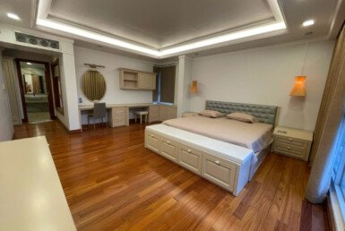 z6061100868353_6121a430e8b51a3b5042b6f15aa76512