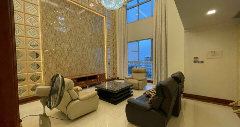 z6061100947306 5242ae3eee24a964e756d2f4273b8947 810x430 - Cho thuê Penthouse Star Hill 306m 4 phòng ngủ Giá 58 triệu/tháng