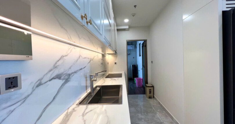 z6070292075517 180884142ba8ec52f66b8426a2bfa620 810x430 - Cho Thuê MIDTOWN M8 Block E tầng 6 dt 77m, 2 phòng giá 33 triệu